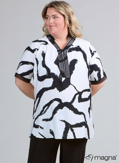 B-2520 White Lines Black Ground U02002